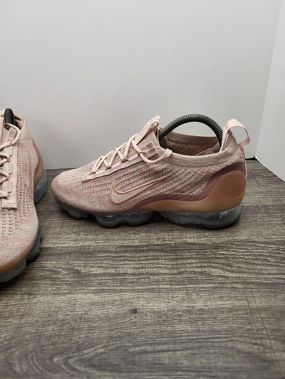Nike Air VaporMax Flyknit Shoes Pink Oxford Running Sneakers Womens Size 9 - Picture 2 of 10